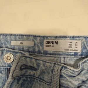 Bershka Light Blue High-Rise Mom Jeans